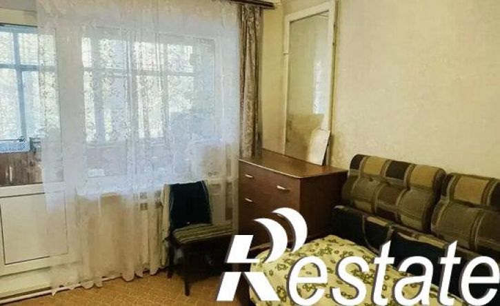 3-комн квартира улица Адоратского, 42,  д. 42