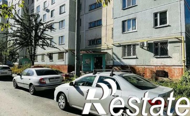 3-комн квартира улица Адоратского, 42,  д. 42