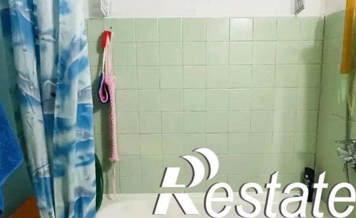 3-комн квартира улица Адоратского, 42,  д. 42
