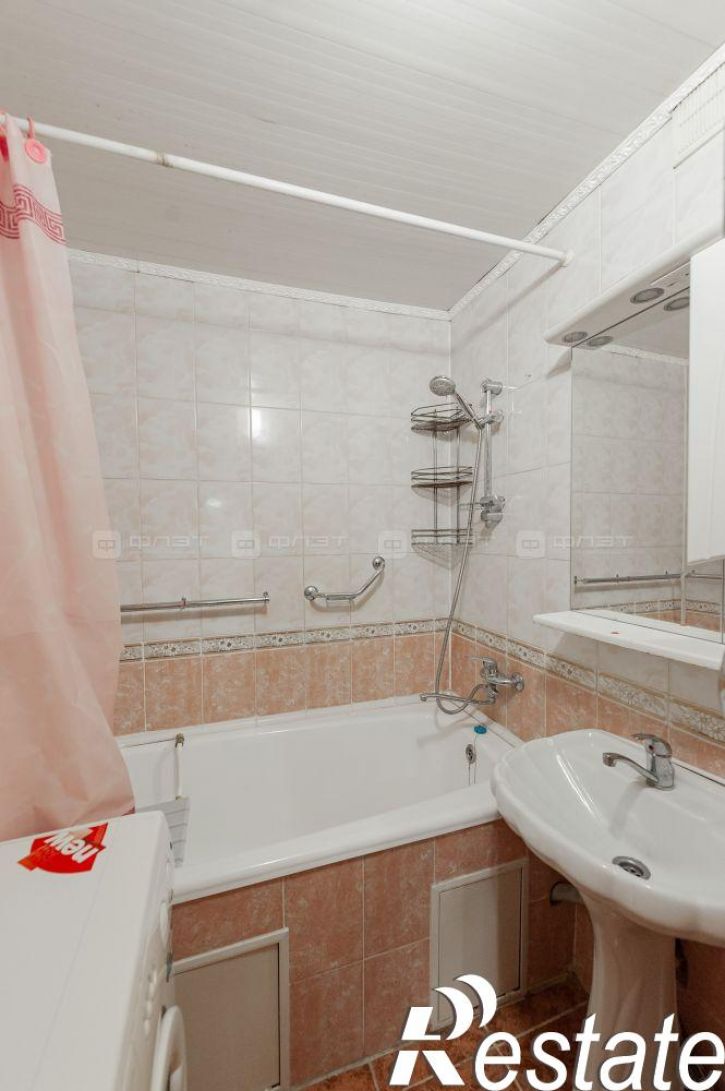 3-комн квартира ул. Юлиуса Фучика, дом 50