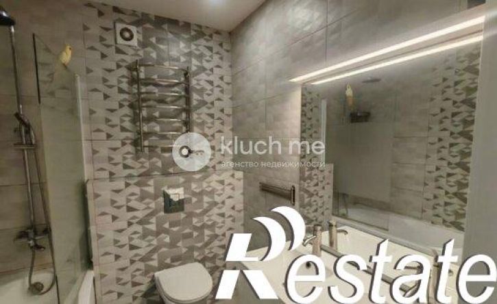 3-комн квартира улица Фикрята Табеева, 3,  д. 3