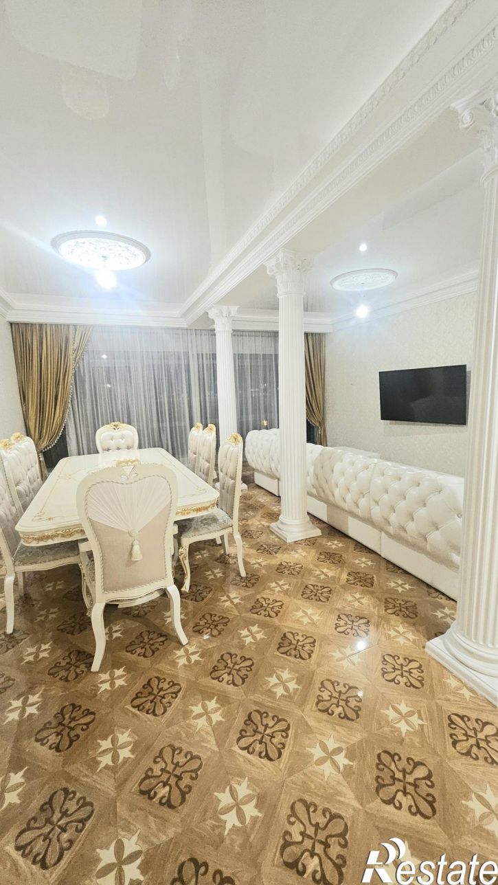 4-комн квартира Мусина  улица, д. 1