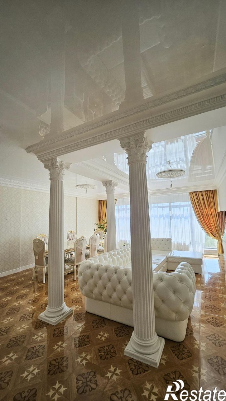 4-комн квартира Мусина  улица, д. 1