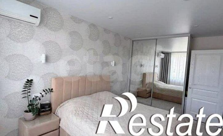 2-комн квартира улица Александра Курынова, 11 к2,  д. 11 к2