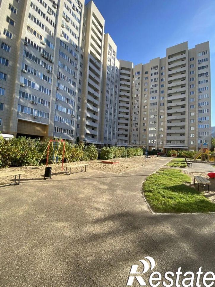 2-комн квартира ул. Академика Лаврентьева, дом 11