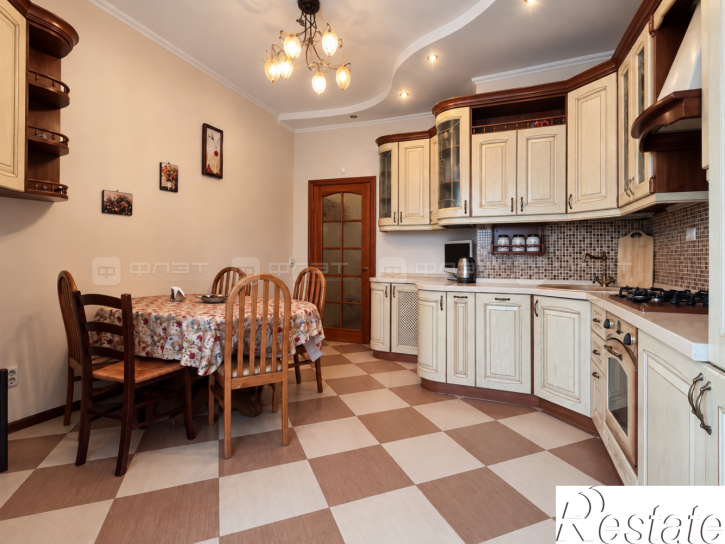 3-комн квартира ул. Юлиуса Фучика, дом 12а