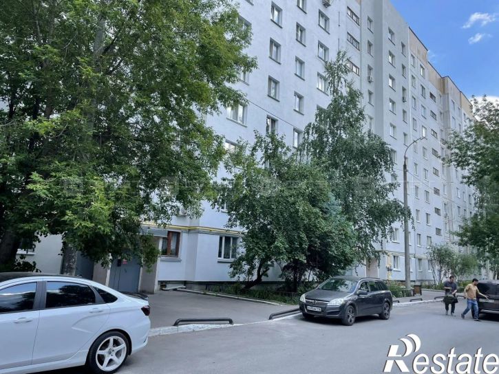3-комн квартира ул. Ломжинская, дом 18