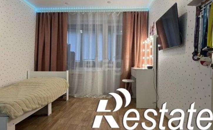 3-комн квартира улица Адоратского, 9,  д. 9