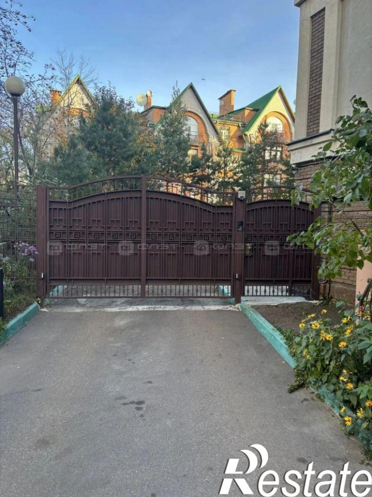 3-комн квартира ул. Бутлерова, дом 31