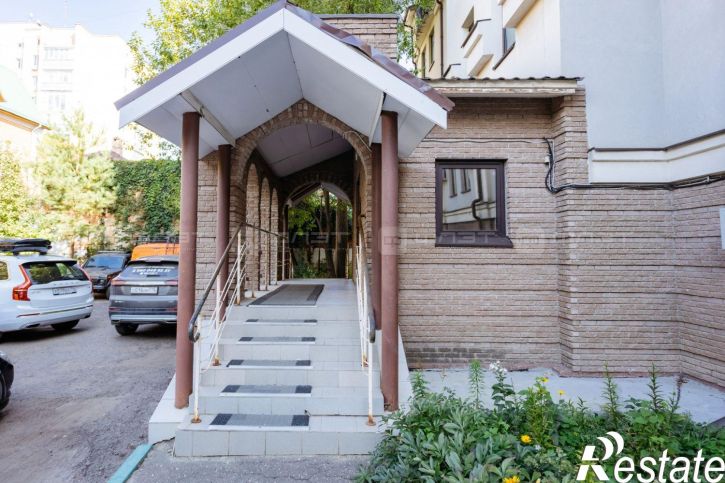 3-комн квартира ул. Бутлерова, дом 31