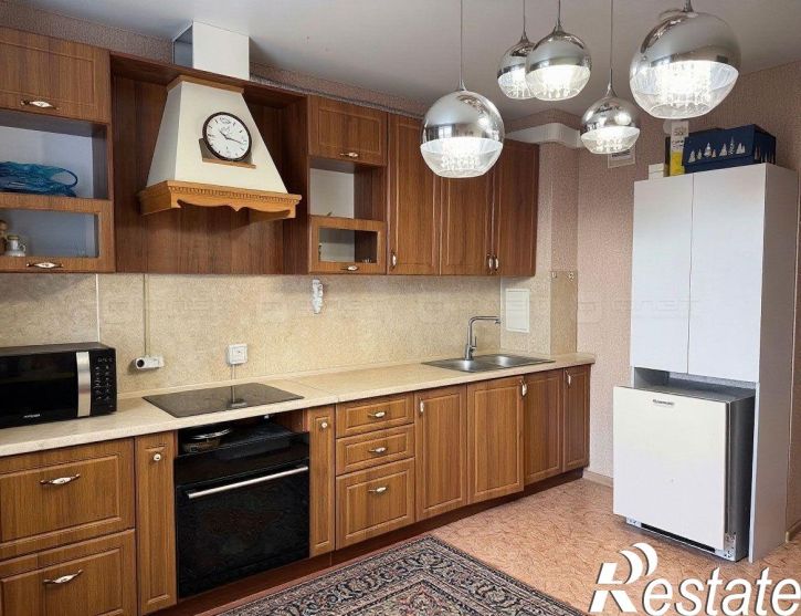 3-комн квартира пр-кт. Заречье, дом 28