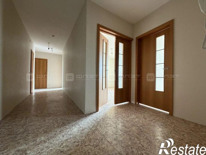 3-комн квартира пр-кт. Универсиады, дом 12