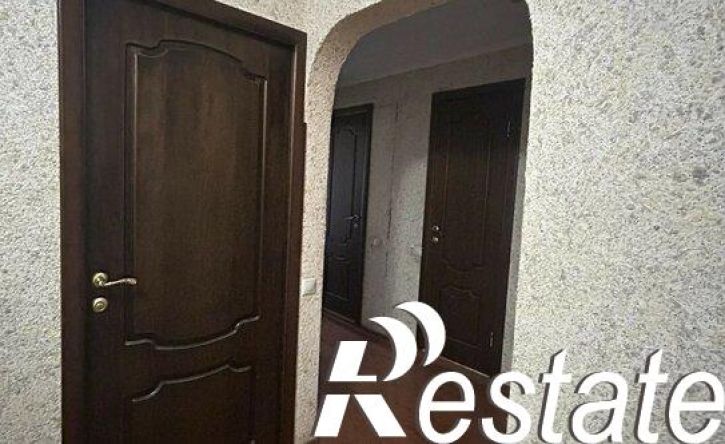 2-комн квартира улица Юлиуса Фучика, 34,  д. 34