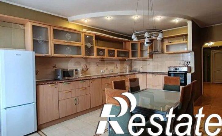 3-комн квартира улица Академика Губкина, 40А,  д. 40А