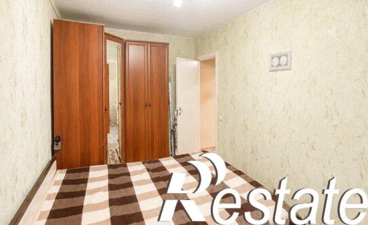 3-комн квартира улица Братьев Касимовых, 50,  д. 50