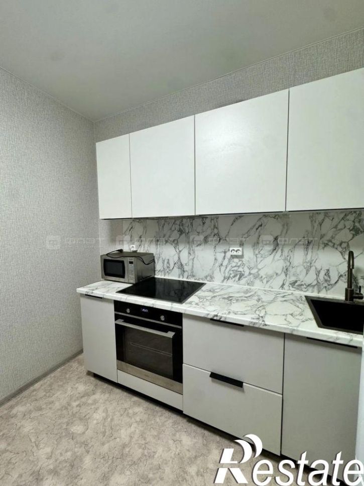 2-комн квартира ул. Братьев Батталовых д.27