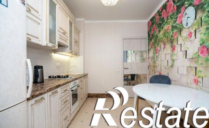 2-комн квартира улица Николая Ершова, 62Г,  д. 62Г